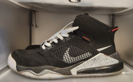 Jordan Mars 270 Gr. 44