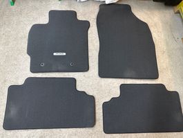Teppichsatz Velours für Toyota Auris E18