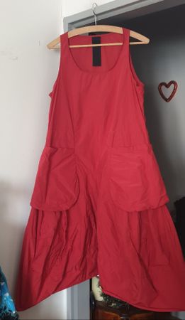 Rundholz schönes Kleid in Rot, Gr. L