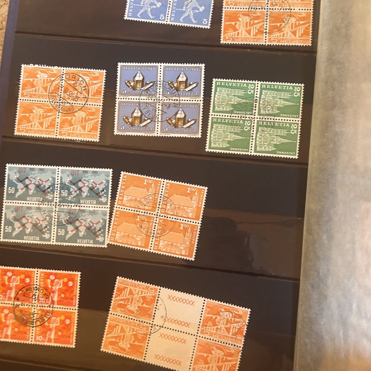Tous les timbres: Briefmarken viele Schweizer Briefmarken! – D'occasion à Laufen par belleskulptur 1
