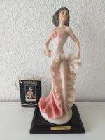 LE SCULTURE DI MIRIAM SERIE VALENTINO Statuette porcelaine