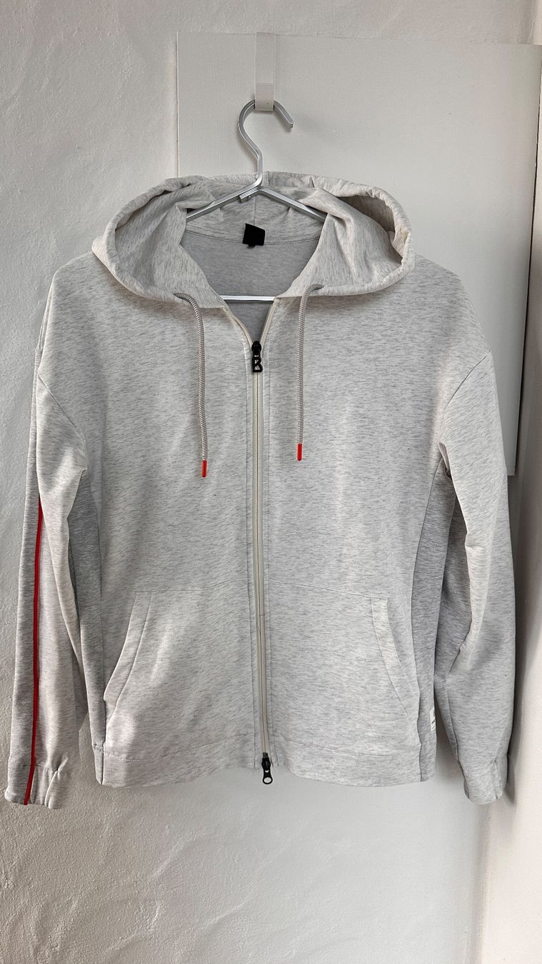 Bogner Giacche: Bogner Sweatjacke mit Kapuze, grau -- Grösse S – Usato da Niederrohrdorf venduto da gigerch