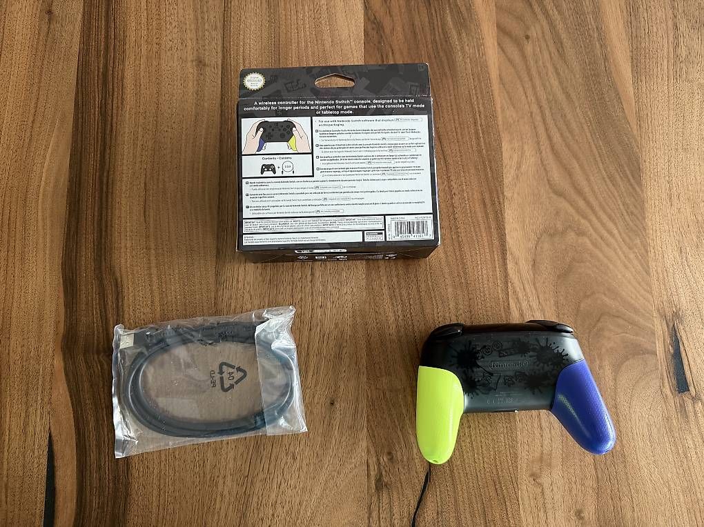Nintendo Controller: Nintendo Switch Pro Controller - Splatoon 3-Edition – Usato da Sargans venduto da Znibi 1