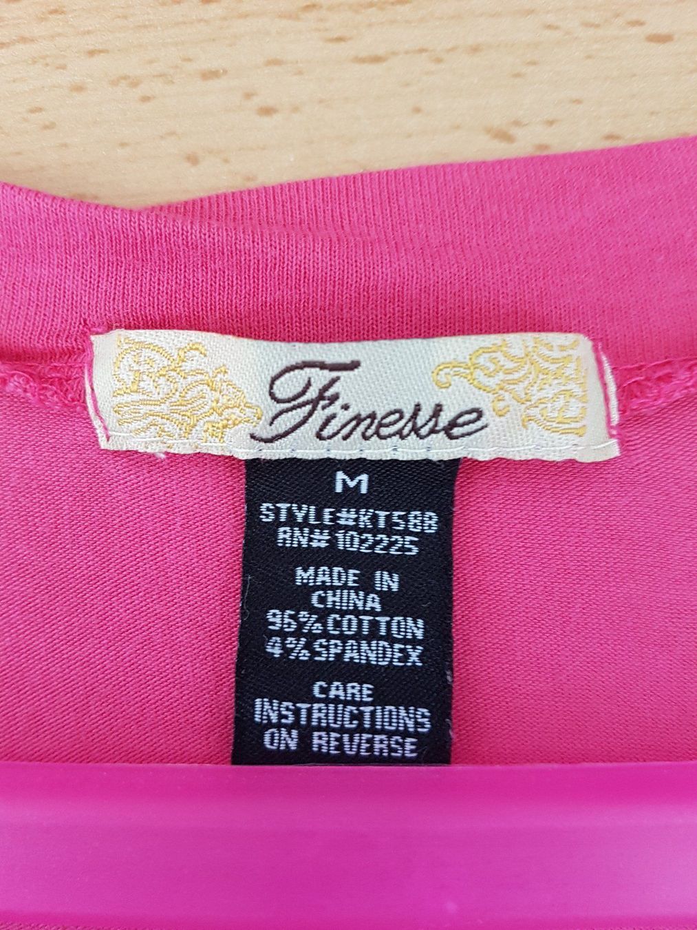 T-shirt: T-shirt Finesse – Usato da Châtelaine venduto da kbabs 2