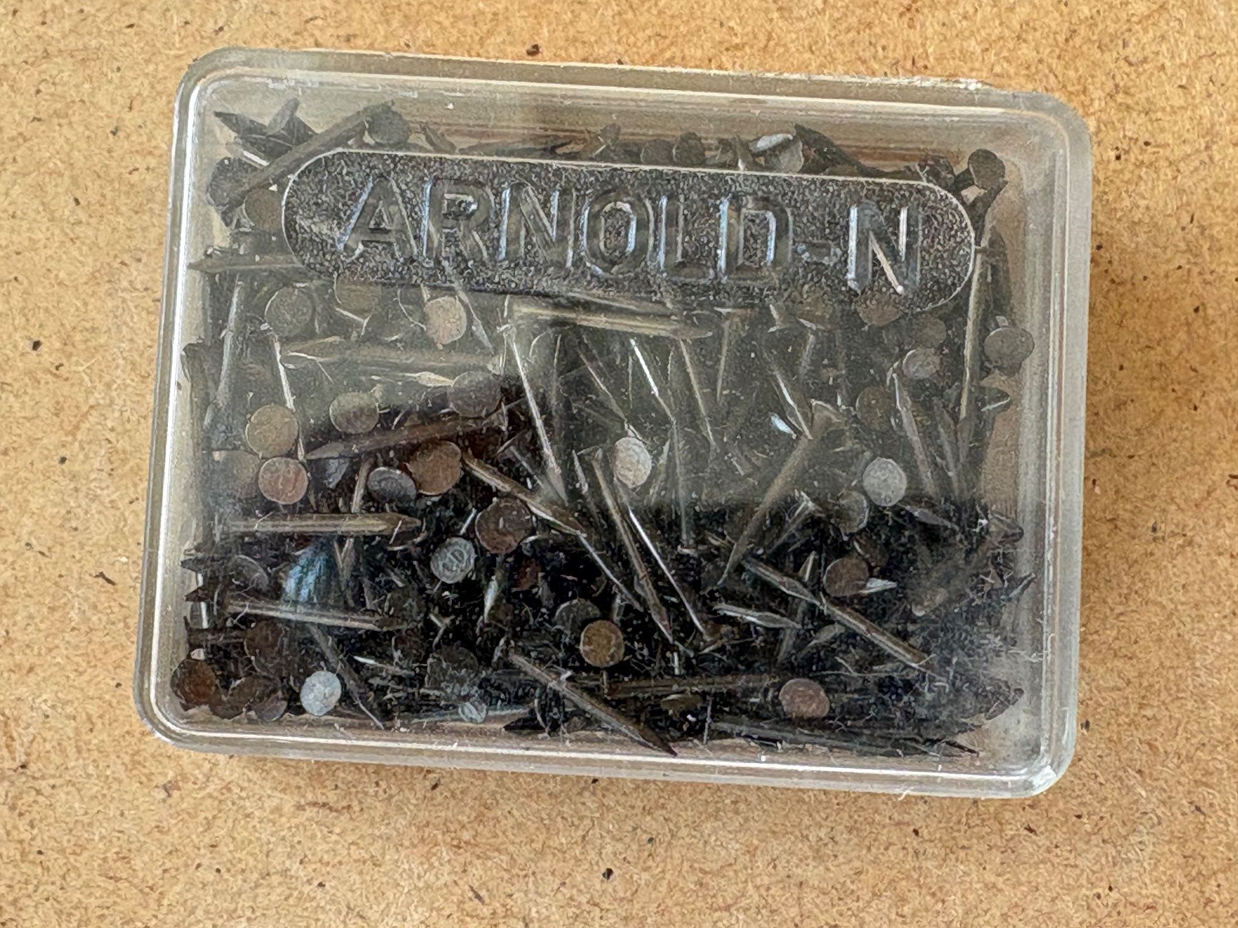 Arnold Modelleisenbahnen: Arnold 1910 Gleisnägel – Neu und originalverpackt aus Hauterive NE von eriamch 1