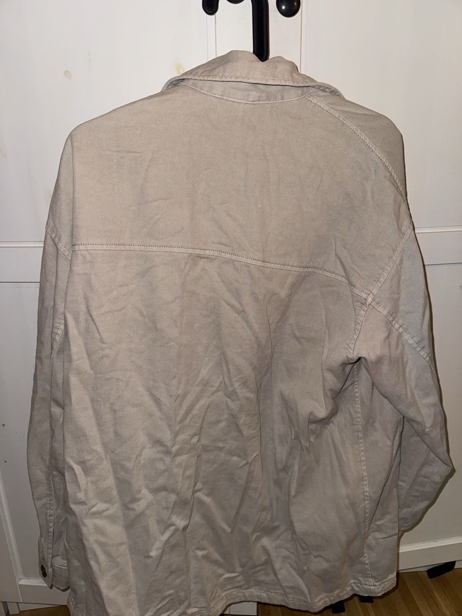 H&M Giacche: Jeansjacke – Usato da egerkingen venduto da cin_vqn7 1