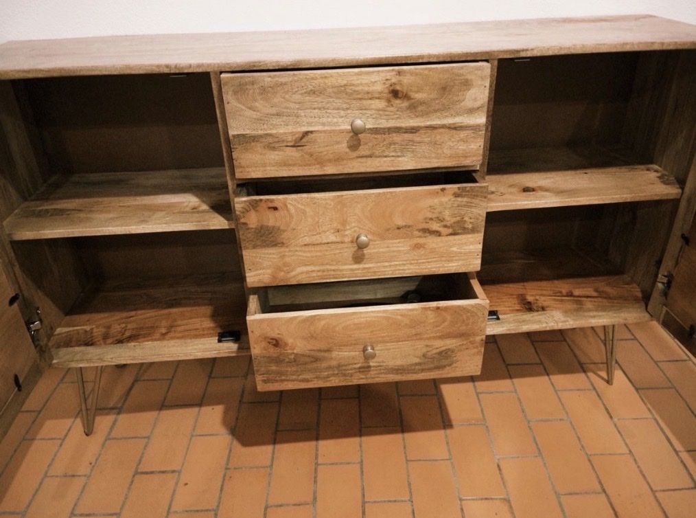 Credenze: Holz Sideboard/Buffet mit Rattan Details – Usato da Luzern venduto da rei_vjr8 2