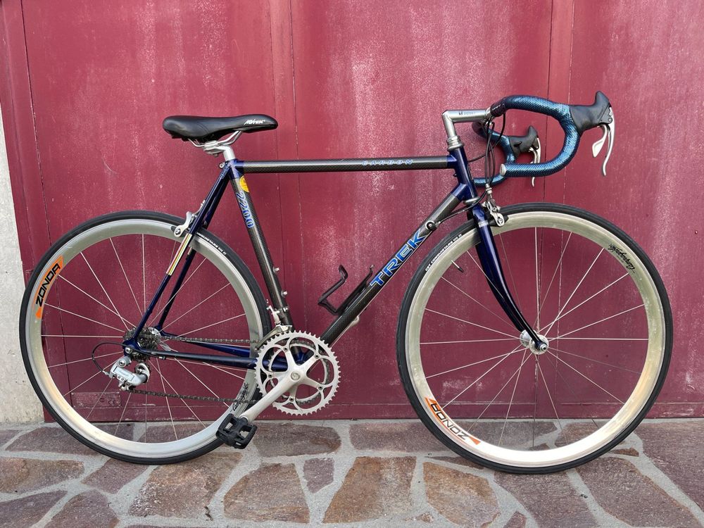 Trek cheap 2200 carbon