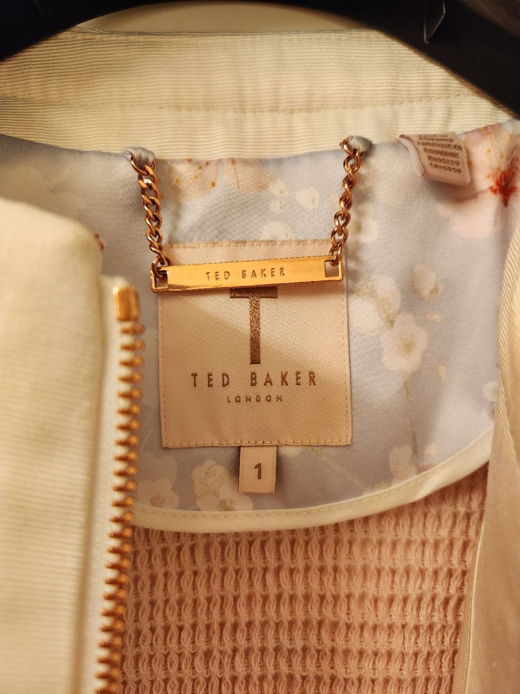 Ted Baker Giacche: Ted baker Jacke S/1 rosa – Usato da Bronschhofen venduto da eve_l8y7 4