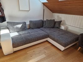 Grosses Sofa zum Ausziehen zum verkaufen