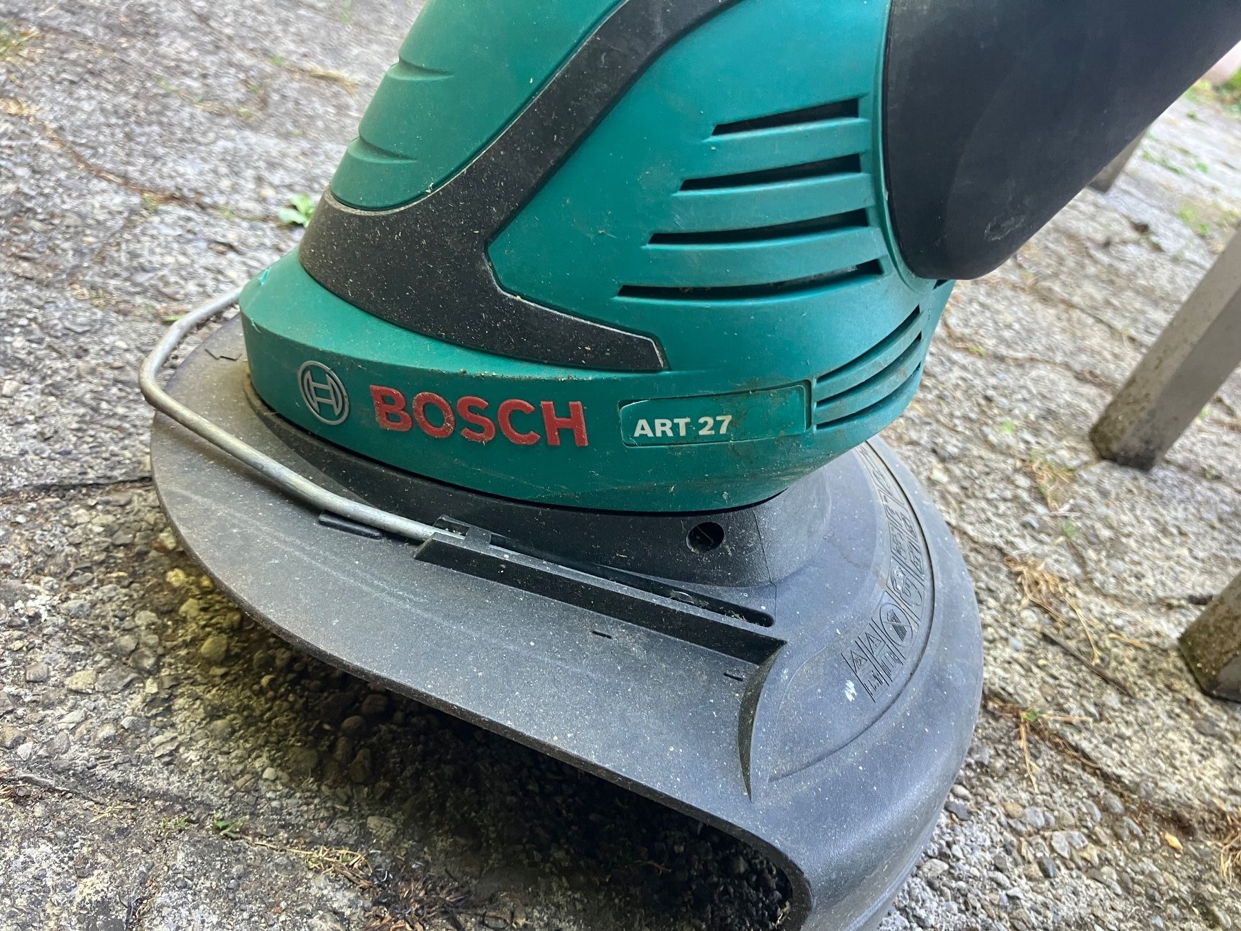 Bosch Tagliaerba: Bosch Rasentrimmer 230v – Usato da Zürich venduto da Goll 4