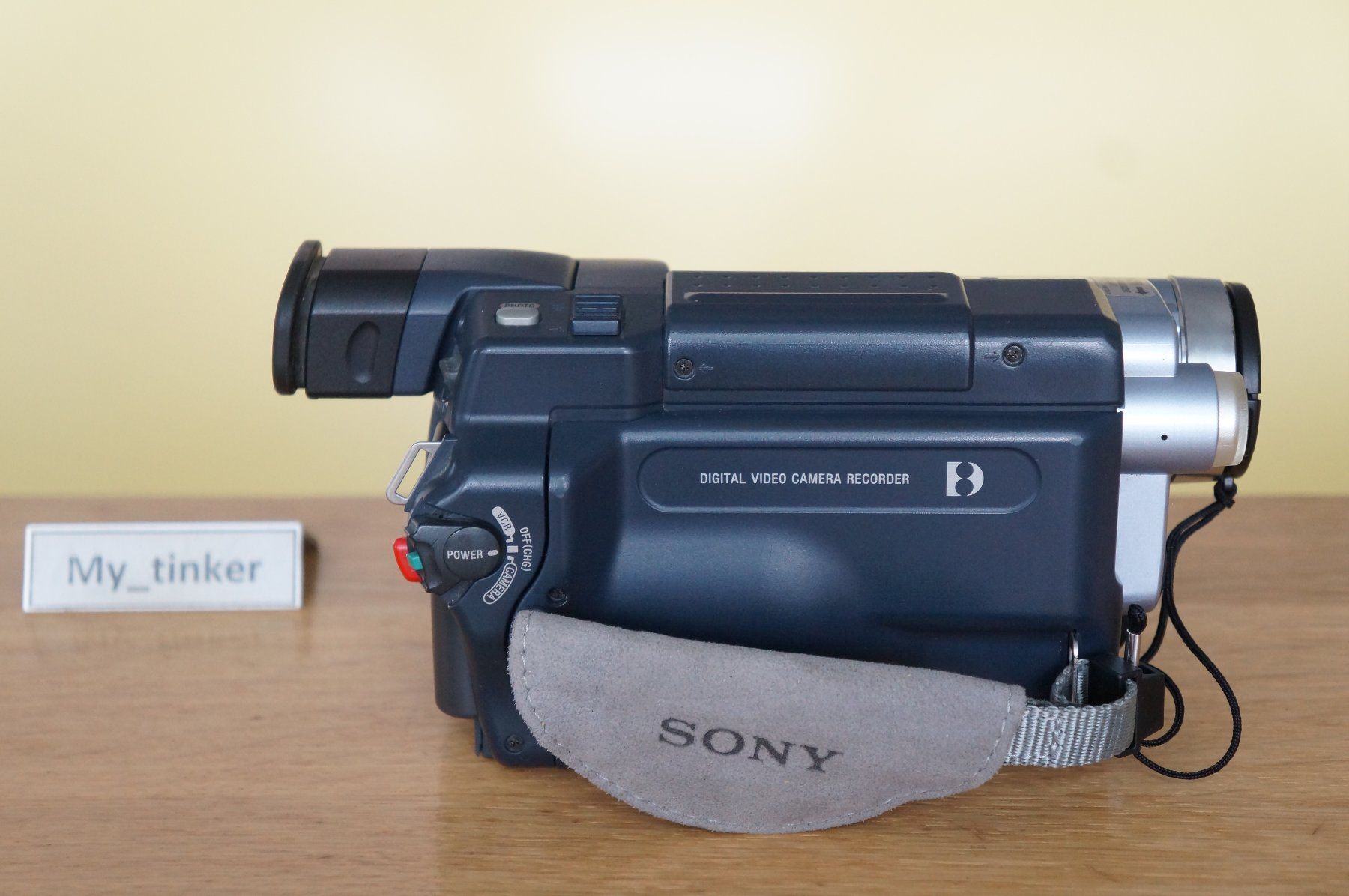 Sony Videocamere: Sony TRV250E ... Digital8 Camcorder ... funktioniert – Usato da St.Gallen venduto da My_tinker 6