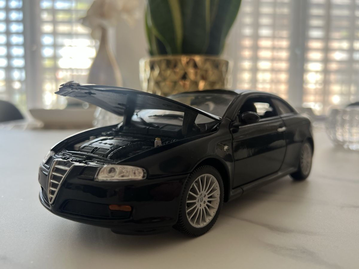 Alfa Romeo Modellautos: Alfa Romeo GT 1:18 – Gebraucht aus Rapperswil SG von renegade14 5