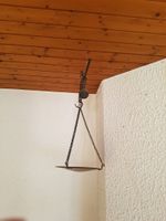 antike Waage alte Hänge Waage Dekoration Blumen Pflanzen