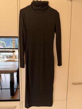 Shein Kleid schwarz Rollkragen Grösse S