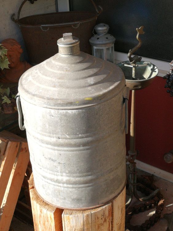 Originaler alter Kanister aus Blech / Blechkanister / Bidon | Kaufen ...