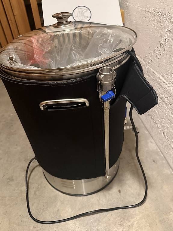 Tutte le macchine: Cuve de brassage avec isolation - 40L – Usato da Lausanne venduto da DredTetsu 1