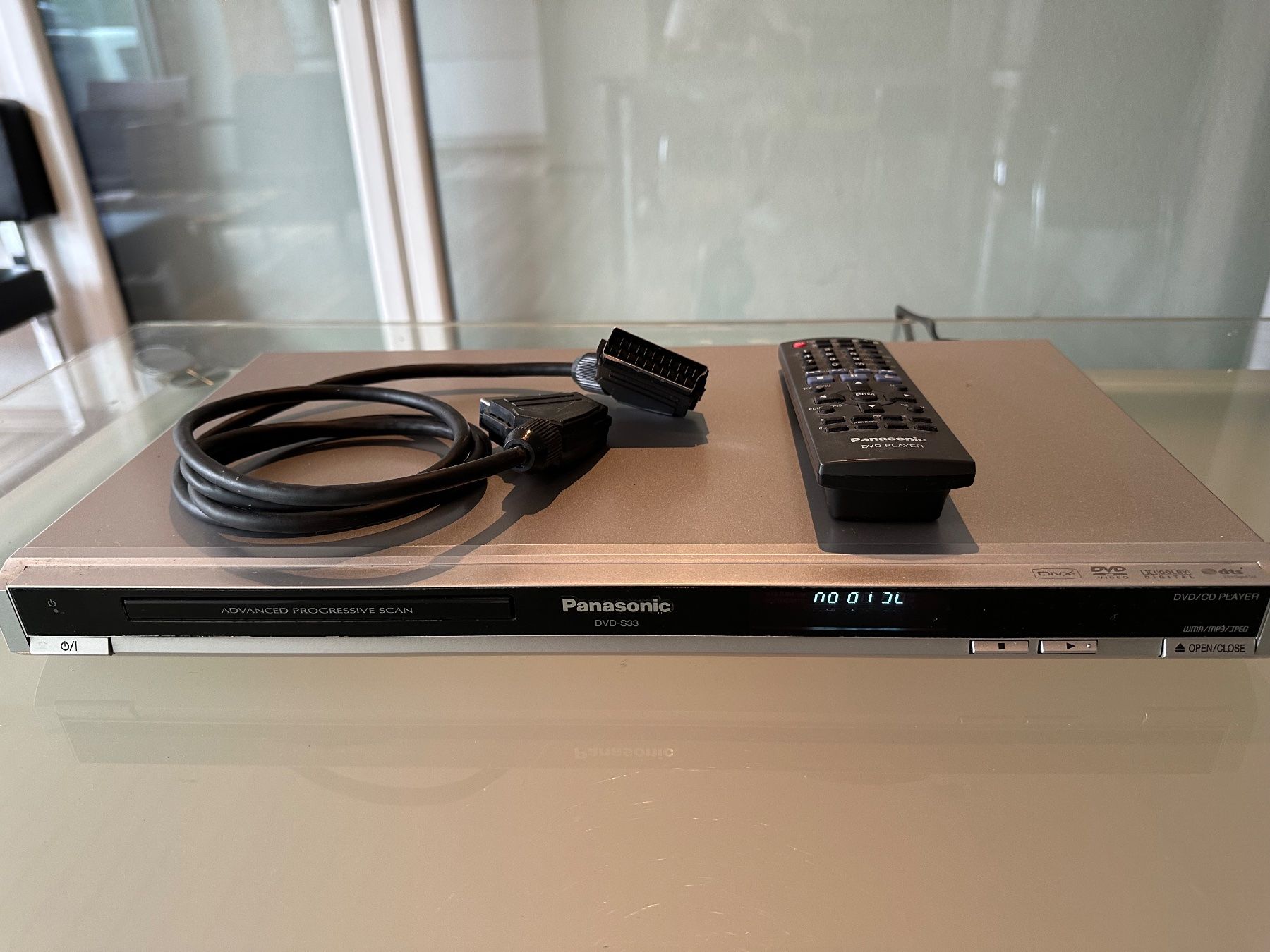 Panasonic Audio- & Mediensysteme: Panasonic DVD-S33 DVD-Player silber gebraucht – Gebraucht aus Oberohringen von climservice 4