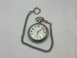 Hochwertige Taschenuhr mit Kette und Bauern Motiv
