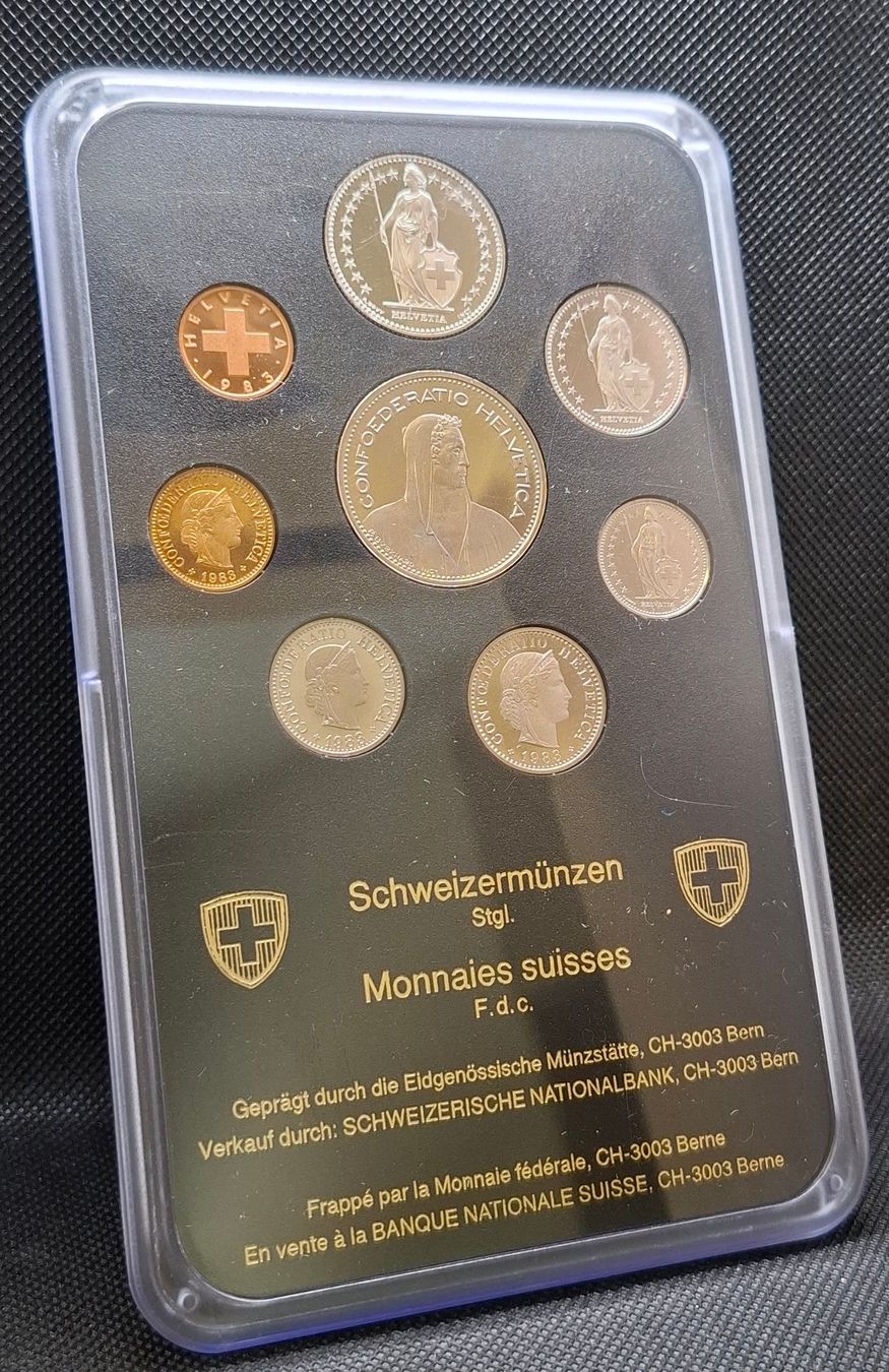 Toutes les monnaies: Münzsatz 1983 unzirkuliert – D'occasion à Bern 14 par rvonmay 1
