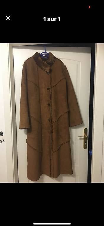 Manteaux: Manteau beige en daim  – D'occasion à Puidoux par neg_9p7m