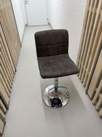 2 Barhocker höhenverstellbar braun Metallfuss guter Zustand