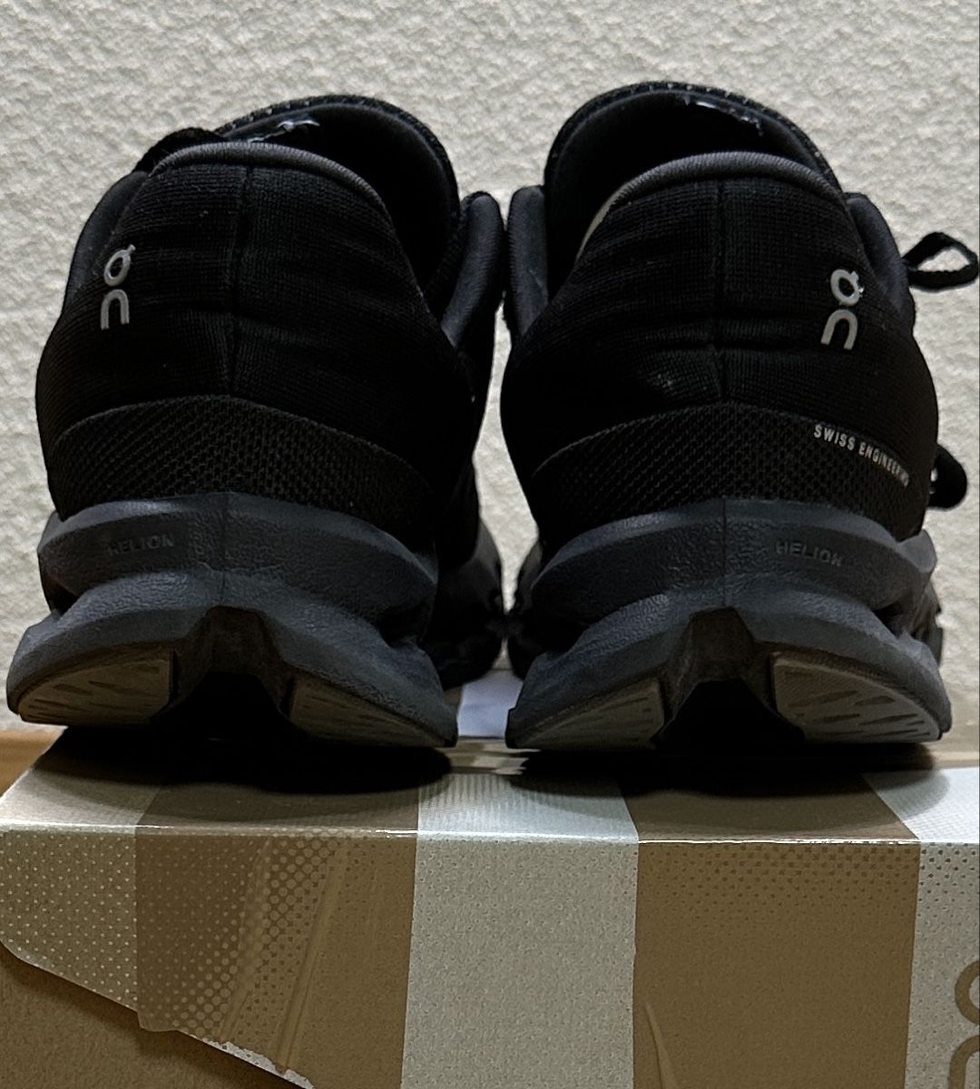 On Chaussures hommes: ON Schuhe G 41 – D'occasion à Maienfeld par tobeyl2020 2