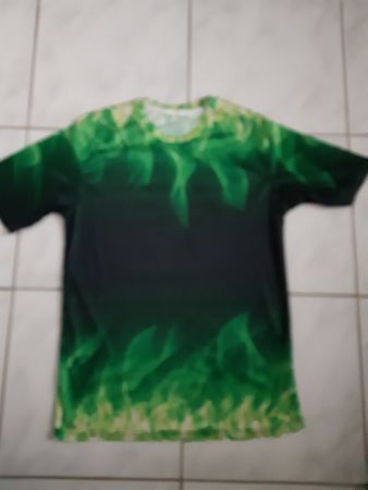 T-Shirt Grösse L (sehr leicht)