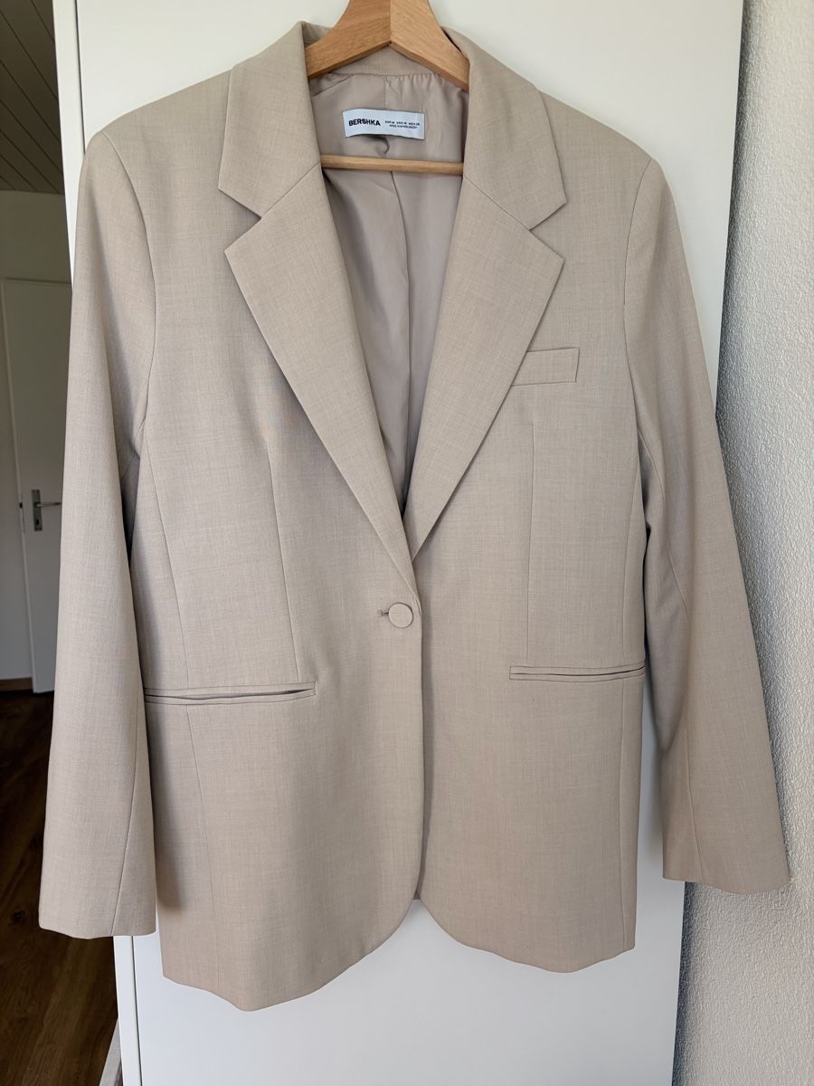 Bershka Giacche: Bershka Beige Blazer Gr. M – Nuovo (secondo la descrizione) da Sursee venduto da van.jan 2