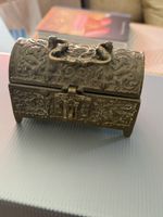 Petit coffret décoratif en métal Vintage 19eme siècle