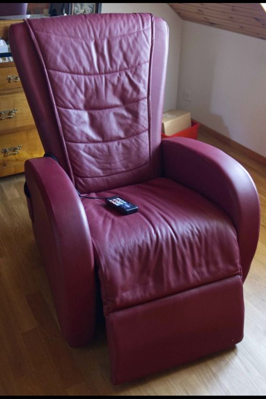 Dispositivi per massaggi: Fauteuil électrique avec massage, en cuir – Usato da Tavannes venduto da SandraBO 1