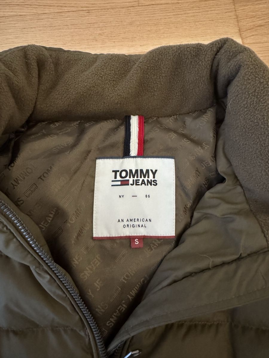 Tommy Hilfiger Giacche: Tommy Jeans Daunen-Winterjacke – Usato da Stein AG venduto da lpsx3 3