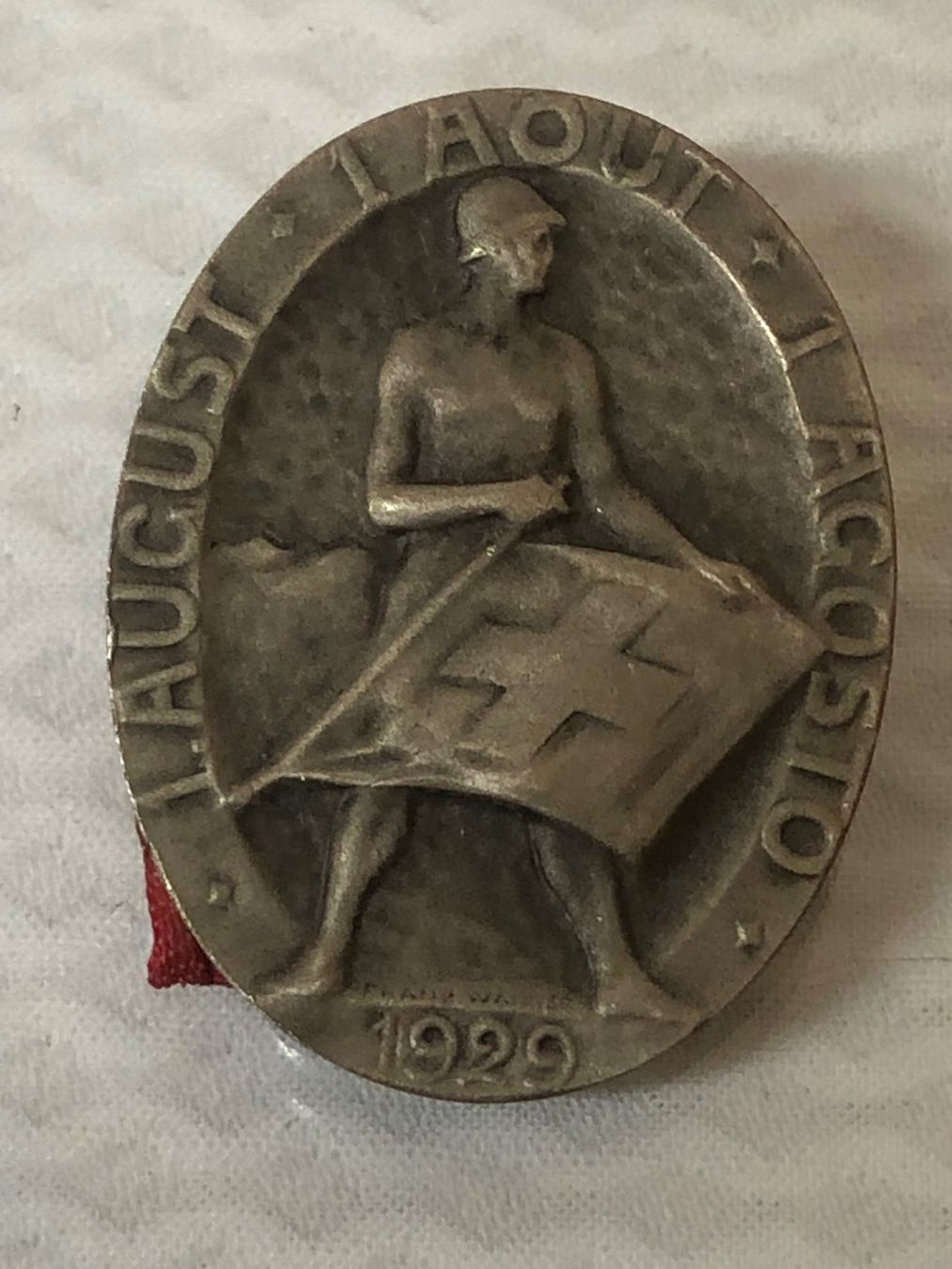 Plaketten & Abzeichen: 1. August-Abzeichen 8 Stück; von 1926 - 1932 – Gebraucht aus Brunnen von Allerwaren 5