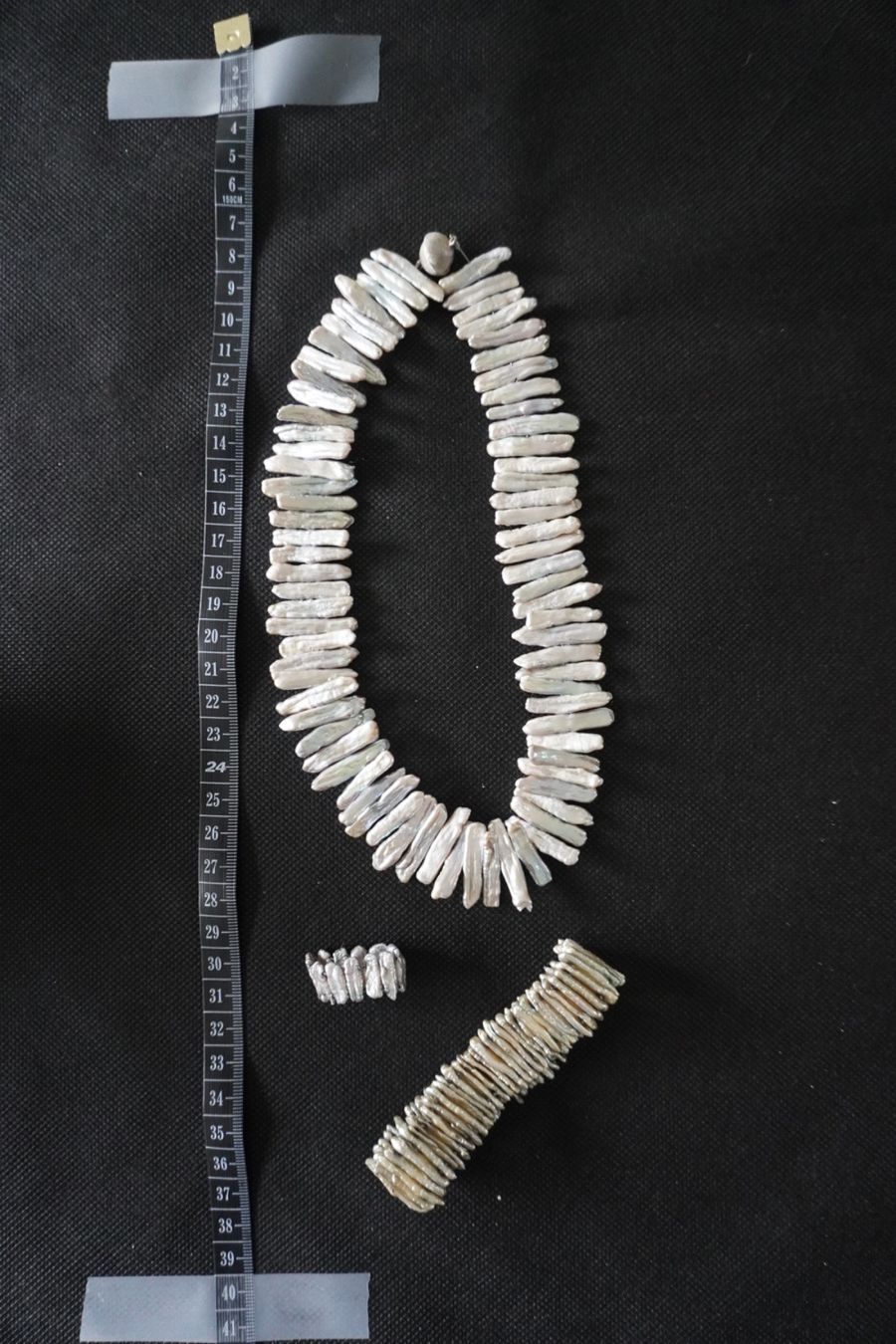 Perlen (unechte): Halskette, Armband und Ring Süsswasser Perlen – Gebraucht aus St. Niklaus VS von DaDoLo