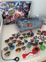 Beyblade Burst Surge Motor Strike Battle Set mit Zubehör