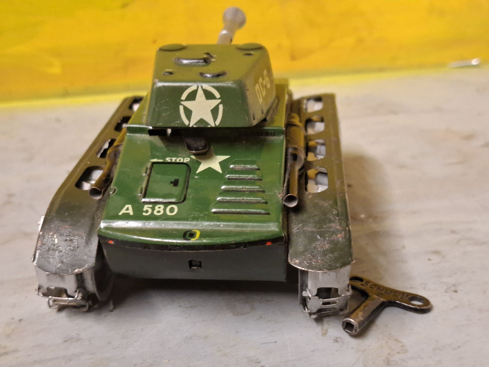Arnold Spielzeuge: Tank de la marque Arnold – Gebraucht aus Monthey von Jmbois 2