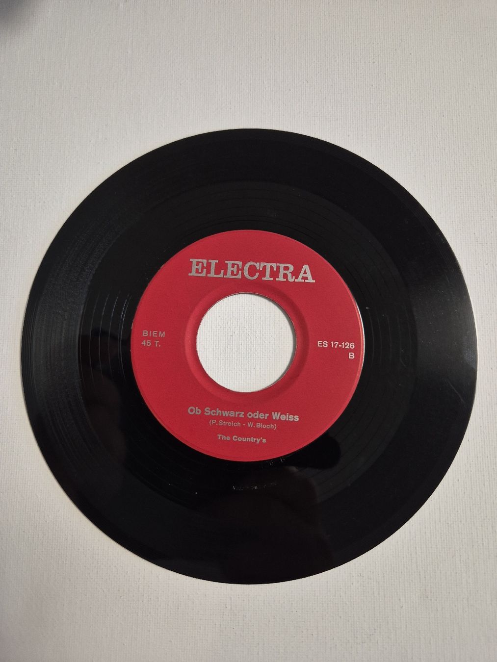 Schallplatten: The Country's  - Ob Schwarz Oder Weiss... Single 7 , CH – Gebraucht aus Uster von newwave0 3