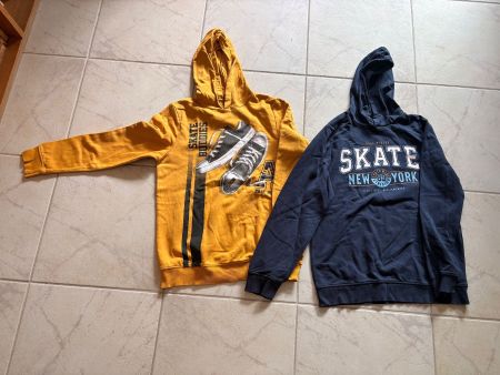 2 Hoodies Kaputzenpullover für Jungs, Gr. 170/176 von C&A