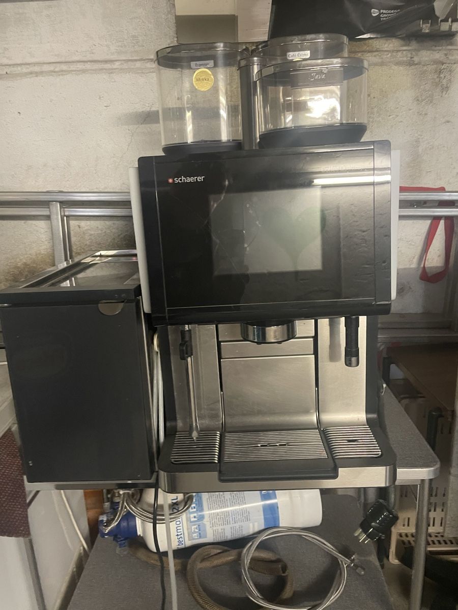 Schaerer Machines à café & Machines à expresso: Kaffemschine Coffee Quattro Schaerer – D'occasion à Kerzers par Donegal-Kerzers 3