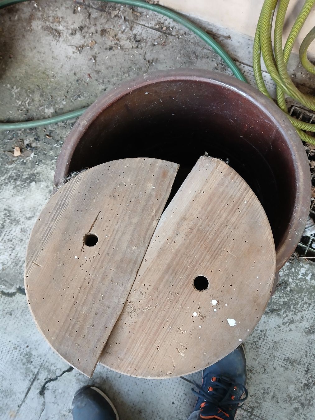 Pentole: Steinguttopf, 40L, Schaffhausen, mit Holzdeckel, Top. – Usato da Langenthal venduto da Egro50 2