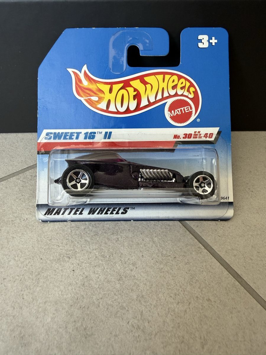 Hot Wheels Modellautos: Hot Wheels - Sweet 16 II  – Neu und originalverpackt aus Yvorne von AutoCollectionneur
