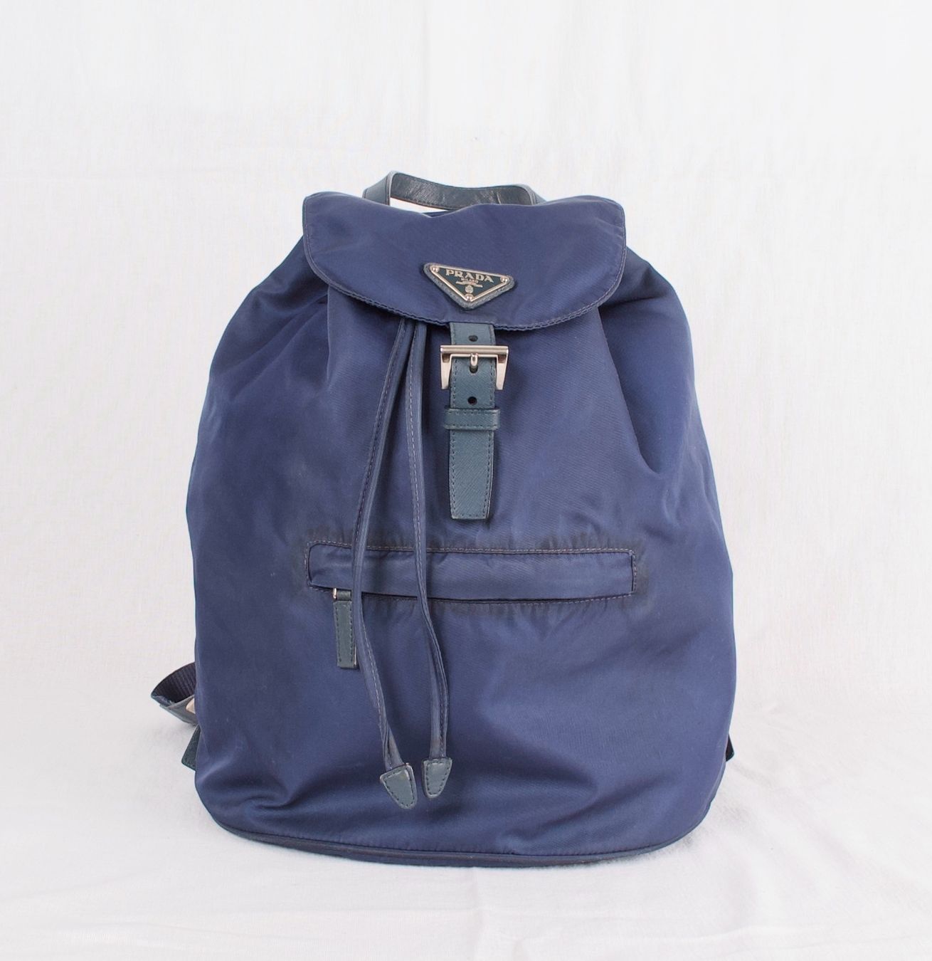 Prada Zaini: Auth PRADA Nylon leather drawstring backpack blue. – Usato da Lausanne venduto da Lamedusac