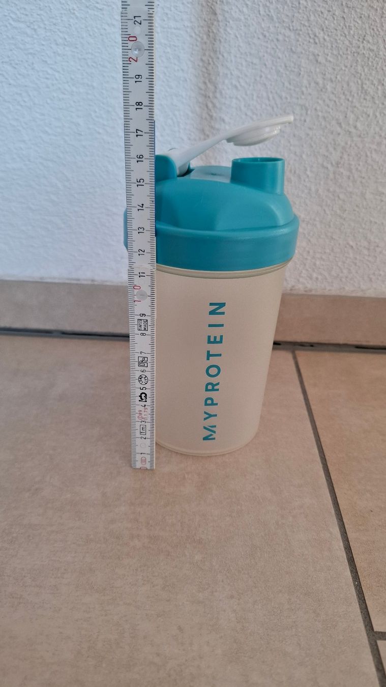 Borracce & Thermos: Myprotein Shaker – Usato da Rickenbach b. Wil venduto da Beautiful.Things 2