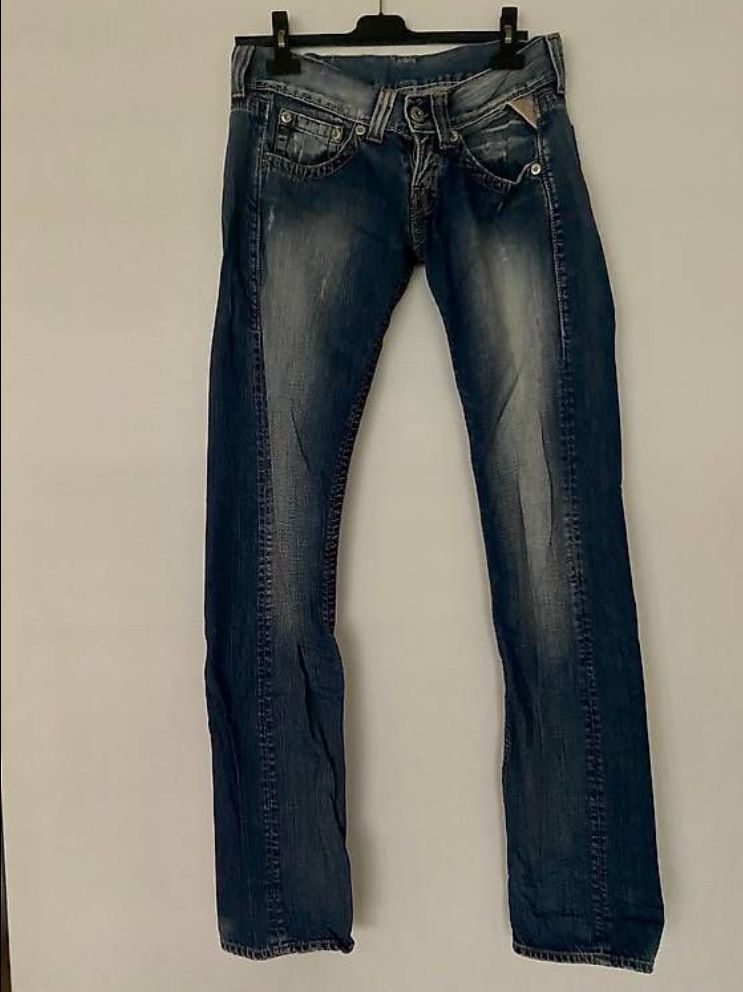 Jeans: Replay Jeans Gr 28 – Usato da Horgen venduto da smlecnik78