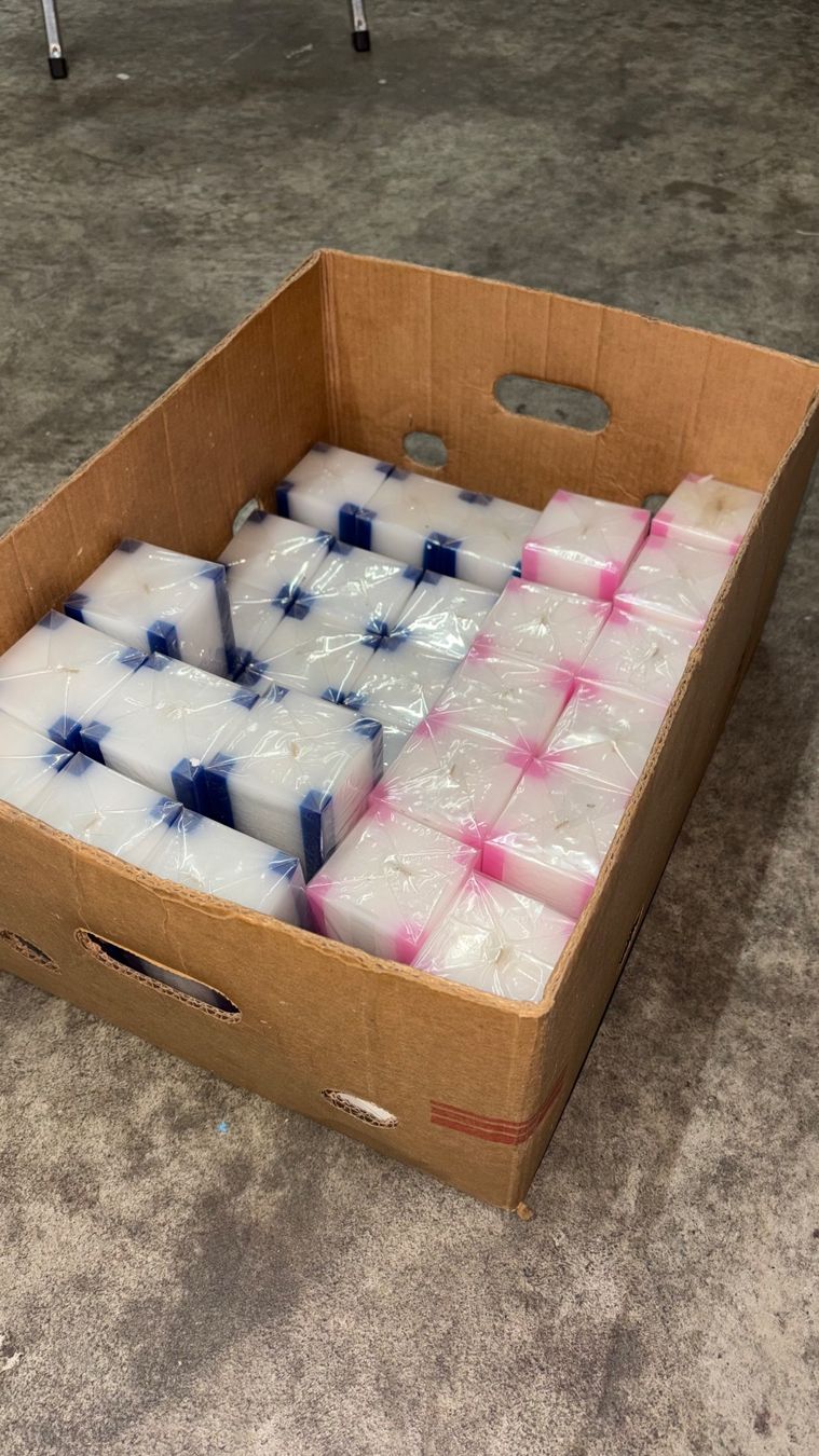Kerzen: 693 Posten Kerzen aus Liquidation – Neu (gemäss Beschreibung) aus Derendingen von Meisterstuecke 2