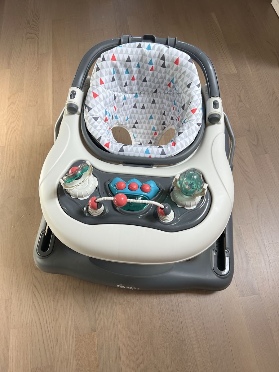 Gehhilfen: Baby Walker with Play Tray - Like New – Neu (gemäss Beschreibung) aus Zürich von nie_jz2q