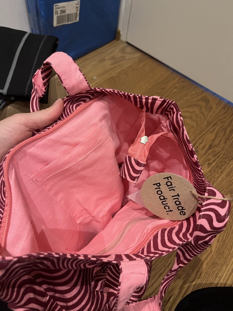 Borse da donna: Stofftasche pink mit Reissverschluss – Nuovo e nell'imballaggio originale da Zürich venduto da car_cr6w 2