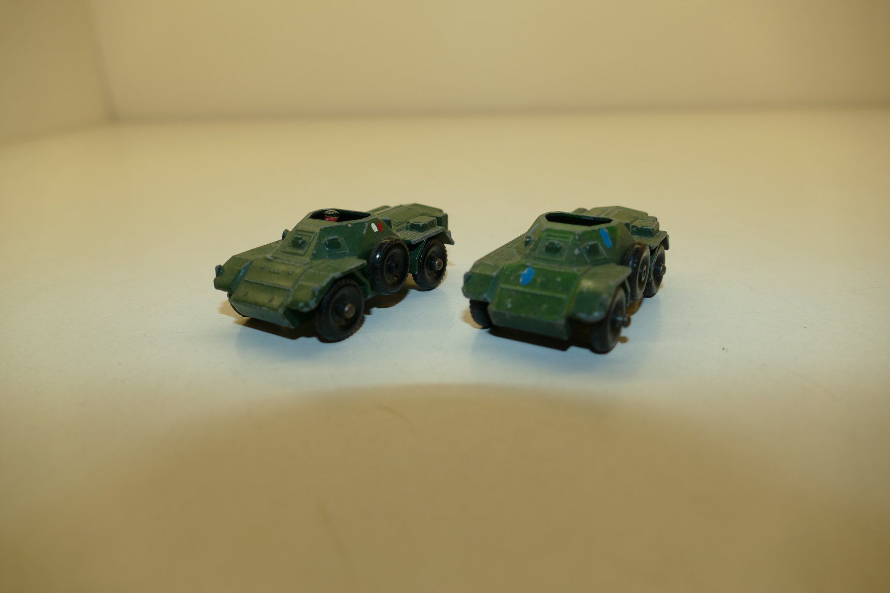 Lesney Modellini d'auto: Lesney: 2xFerret Scout Car – Usato da Niederhasli venduto da rail-duerst