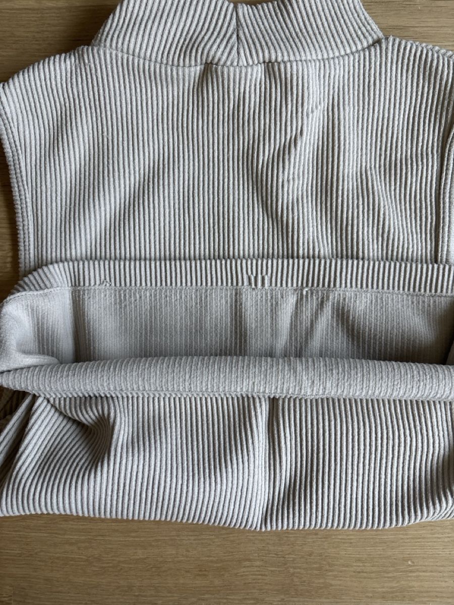 Stradivarius Tops: Stradivarius Top elastisch mit Kragen Grösse M – Neu (gemäss Beschreibung) aus Bern von gwilla 3