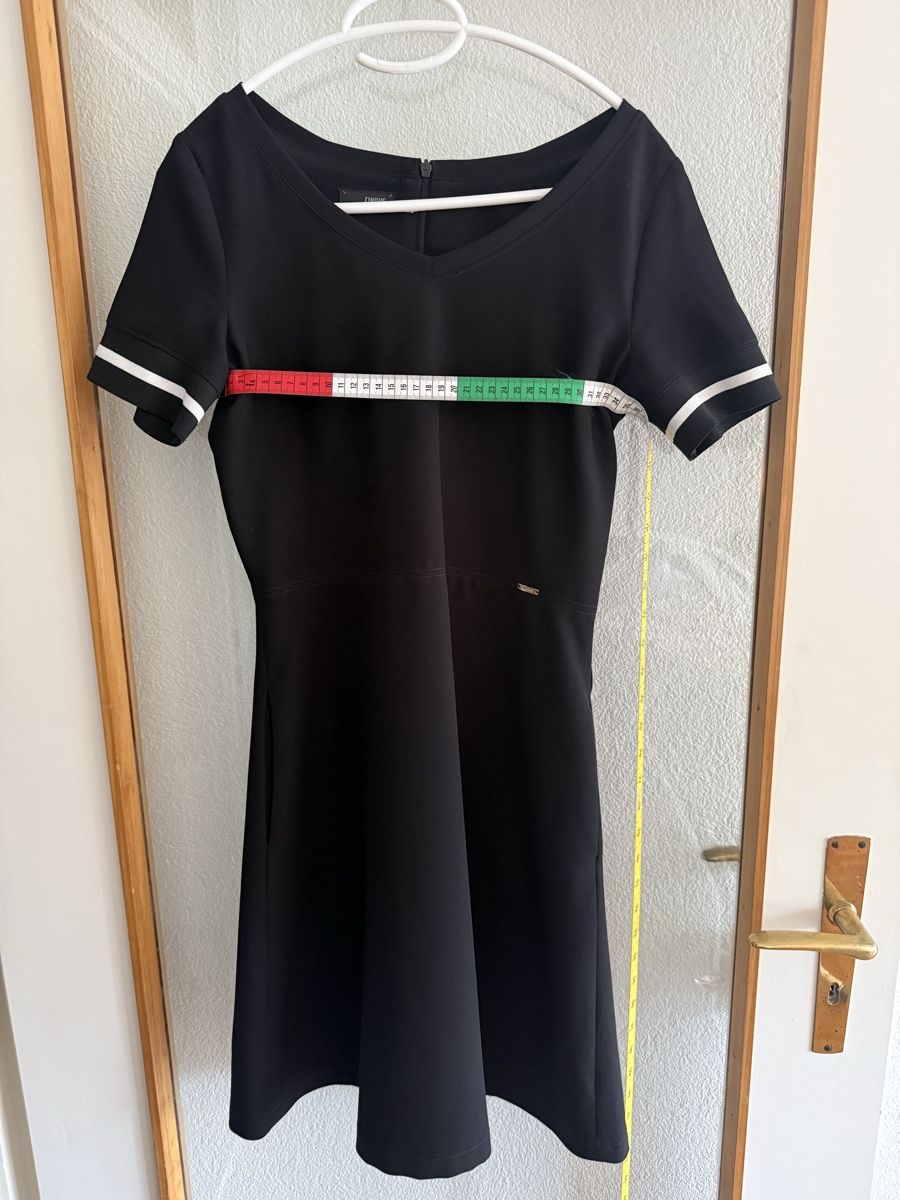 Cinque Vestiti: Kleid Cinque, Gr. 32 (eher 34) – Usato da Zollikon venduto da brownbear1 2